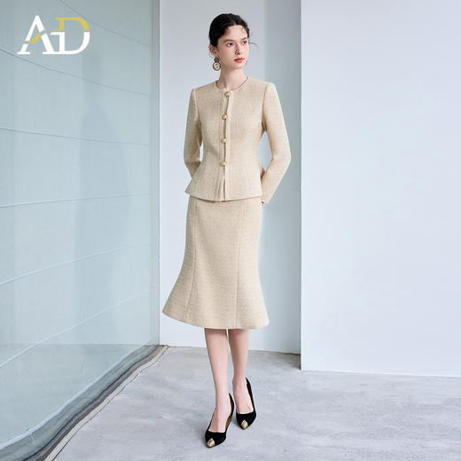 AD高级感西装女职业正装2025新款浅卡其色圆领西装外套包臀鱼尾裙 商品图3