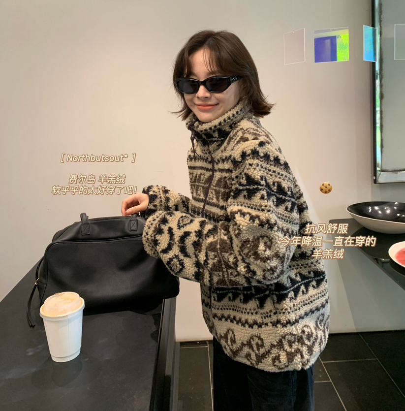 Northbutsoui**复古费尔岛羊羔绒外套102906