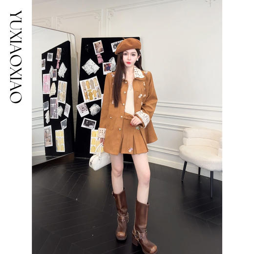 余潇潇【焦糖美术馆】复古麂皮绒钩花蕾丝短款&中长款外套&百褶半裙 商品图2