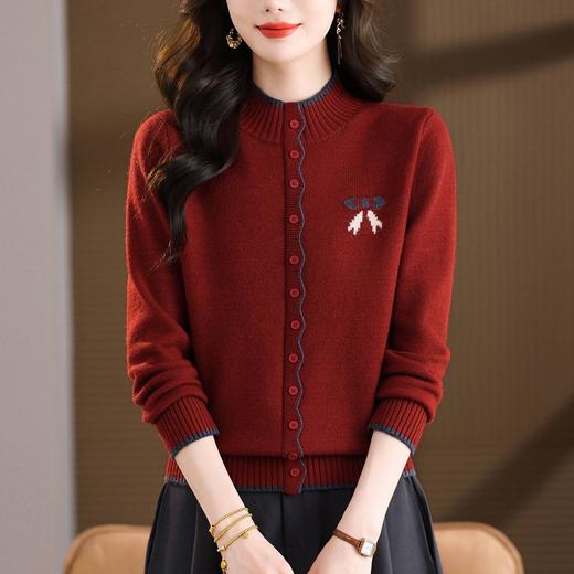 CC温柔减龄半高领针织衫女秋冬季蝴蝶结刺绣单排扣修身显瘦长袖毛衣 商品图0