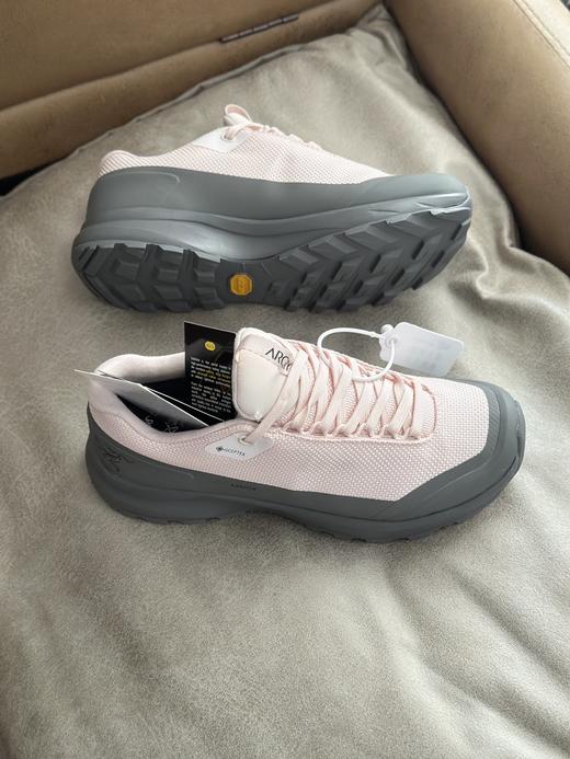 点此购买 始祖鸟FL2 GTX男女款户外防水越野徒步鞋 98 334014 商品图3