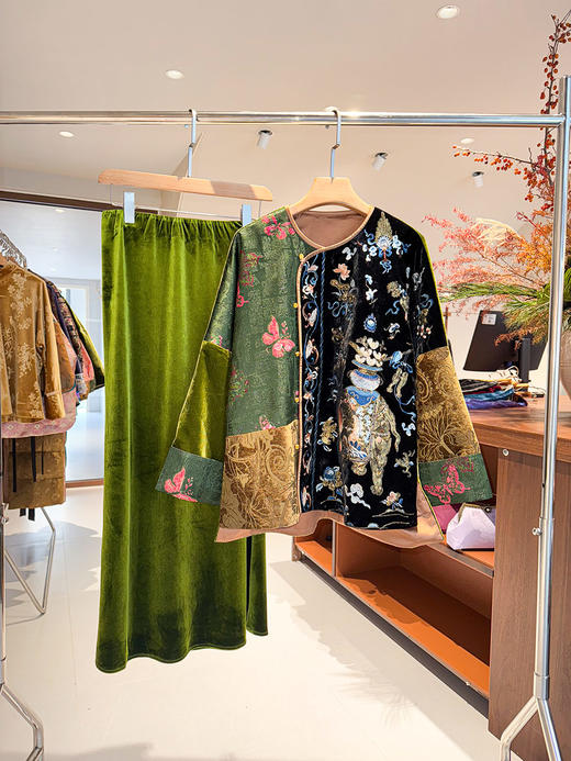 L252959百纳福衣外套 商品图0