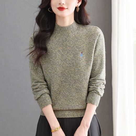 CC2025年秋冬新款优雅时尚半高领针织衫女刺绣显瘦气质百搭打底上衣 商品图1