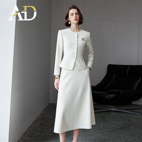 AD秋装女2024年新款时尚套装年轻洋气减龄正装白色职业装西装伞裙