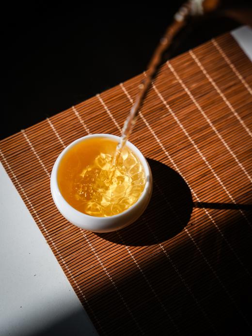 活动即将结束！【两人团】【茶魂冰岛地界】2022年普洱生茶，东方某象品牌产品，顶账产品清仓变现，357克/饼，7饼/提 商品图4