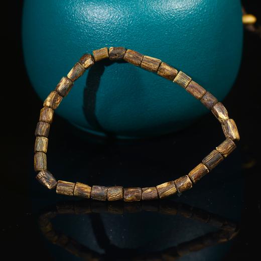 BC.NF10.28-4   白棋沉水(桶珠) ，5.06mm，3.13g 商品图0