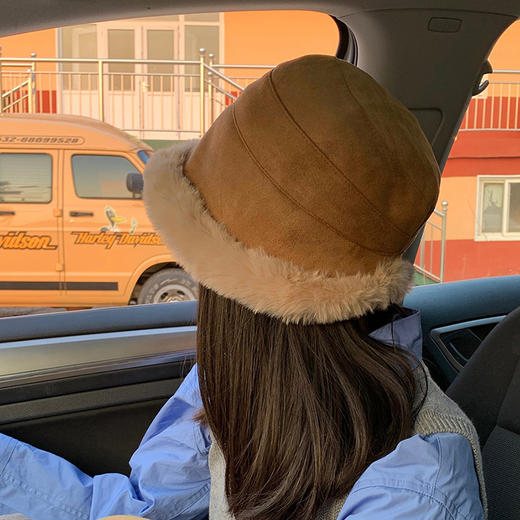 Mr.evil 麂皮绒渔夫帽 版型立体 护耳御寒 内里羊羔绒 软糯厚实 4色可选 商品图4