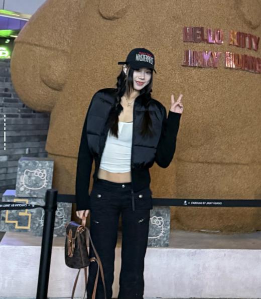 Canada goose 加拿大鹅HyBridge Wide Quit 6506W 女款立领针织袖羽绒服（EJ） 商品图4