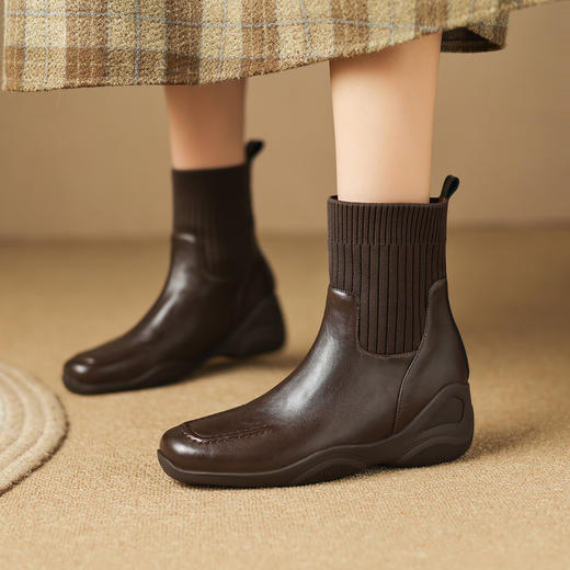 【预售5天】秋冬新款弹力坡跟内增高瘦瘦马丁靴法式复古油蜡胎牛皮飞织短靴LD&7518 商品图0