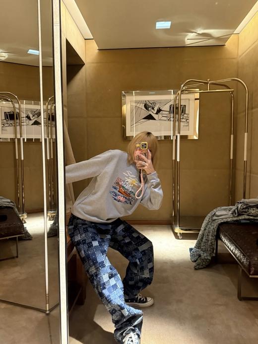 驴家 25ssNigo泛舟垂钓刺绣圆领卫衣 男女同款（DY） 商品图5