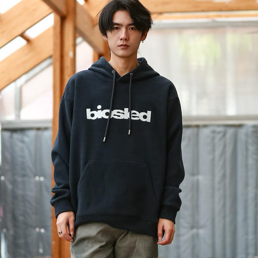 DRONKOO 2025 连帽胸前刺绣大字母细摇粒绒微阔厚卫衣 商品图3