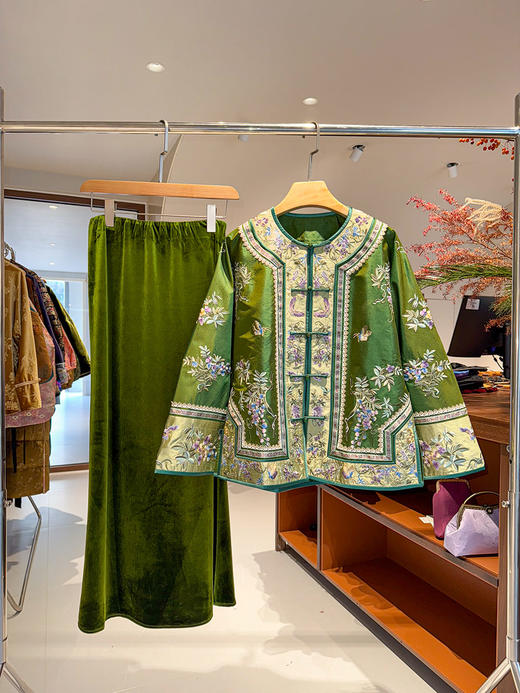 L252475外套 商品图1