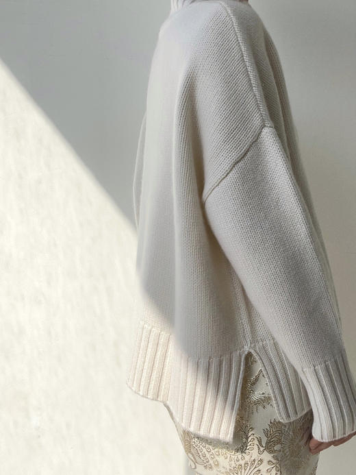 Puree｜#1969 Cocoon Sweater High Neck 羊绒高领茧型厚毛衣 [  白 / 黑  ] 商品图9