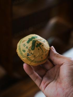 【勐海青香沱生茶】合兴茶厂2007年出品的经典产品布朗山原料拼配，这个在早期还是很贵的只要懂行的 基本都能喝出来，100克/沱