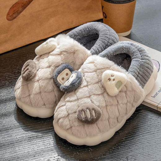 🔥一到入秋，慢慢就要降温了😝【成人款-5671-始源 （亲子款） 趣味饭团家族包跟棉拖】 对于每一个辛苦搬砖的打工人来说 😎每天幸福的事就是： 💃回家甩掉累脚的鞋换上舒服柔软的毛拖鞋！ 商品图2