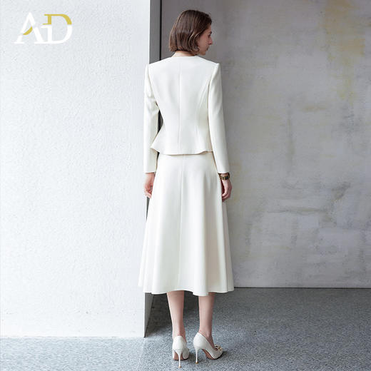 AD秋装女2024年新款时尚套装年轻洋气减龄正装白色职业装西装伞裙 商品图4