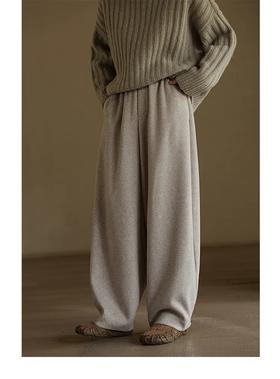 “暖炉”科技与自然共生的「生态暖裤」蚕丝羊毛羽绒混纺弯刀裤