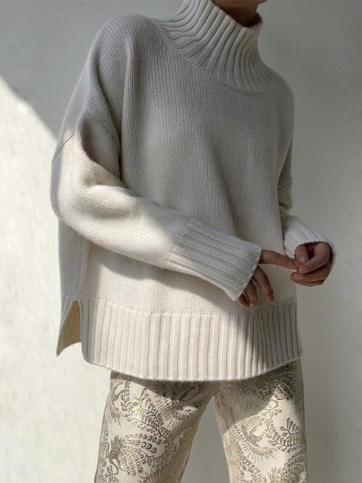 Puree｜#1969 Cocoon Sweater High Neck 羊绒高领茧型厚毛衣 [  白 / 黑  ] 商品图6
