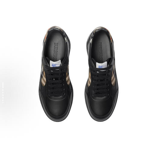 Burberry博柏利Terrace 系带圆头低帮板鞋 情侣款 选用光滑小牛皮材质打造。于意大利工坊精制而成，搭配对比感鞋口和侧面Burberry格纹精纺裁片 不止于经典格纹，更深藏皮革奢华 商品图1