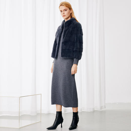 EITIE爱特爱冬季新款立领保暖奢华短款显瘦皮草外套8093714 商品图1