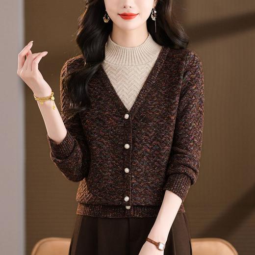 CC2025秋冬新款假两件V领针织衫女酒红色菱格纹高级感短款通勤毛衣 商品图2