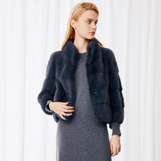 EITIE爱特爱冬季新款立领保暖奢华短款显瘦皮草外套8093714 商品图2