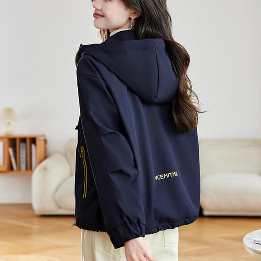 半身缘女装 冬季下摆松紧绳连帽加绒加厚派克服夹克254113P01340142 商品图3