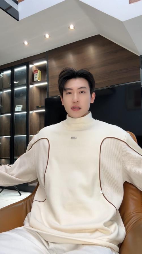 2239SDSA男士秋冬新款痞帅男装高街拼接铆钉立领卫衣时尚休闲套头上衣 商品图0