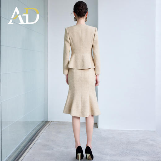 AD高级感西装女职业正装2025新款浅卡其色圆领西装外套包臀鱼尾裙 商品图4