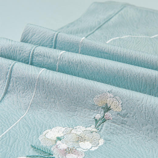 多喜爱 50S全棉色织银丝提花四件套 秋日麦田/暮云笺hl【50S银丝提花】 【全棉材质】【浮雕肌理】【精美刺绣】轻奢礼箱 柔润丝光 质感柔滑 莹亮光泽 花型立体 商品图14