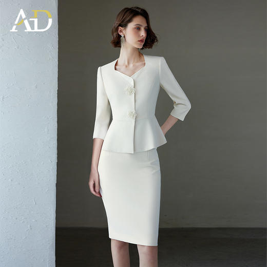 AD春夏2025新款西装套装女气质通勤白色七分袖职业装小香风两件套 商品图2
