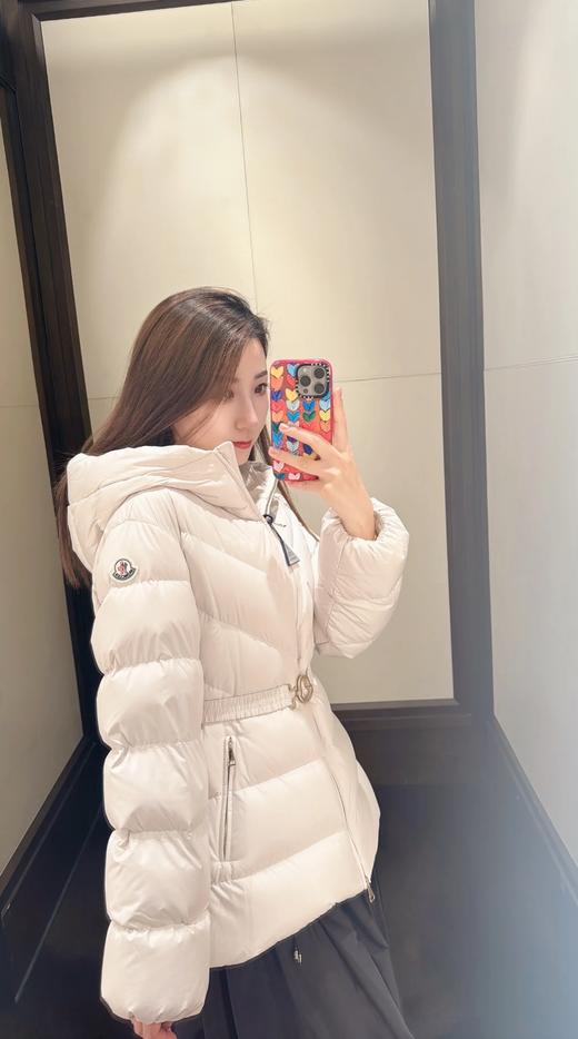 蒙口 Brosse 最新款女士连帽A字形腰带款羽绒服（SS） 商品图8