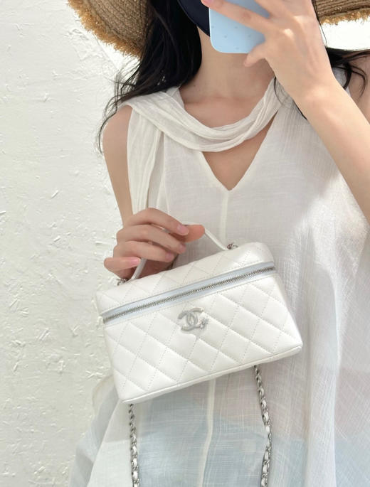 香奈儿 25B秋冬 星星扣LP盒子包 黑/白2色（LZ*MM） 商品图6