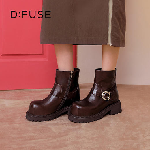 Dfuse迪芙斯2025冬季新款增高厚底短靴俏皮大圆头轻便骑士靴DFD4116060 商品图2