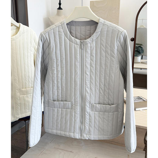 官网3500+M家秋冬竖条纹绗缝圆领绵羊毛保暖服外套女 蓄热轻薄上衣可外穿内胆长袖 商品图4