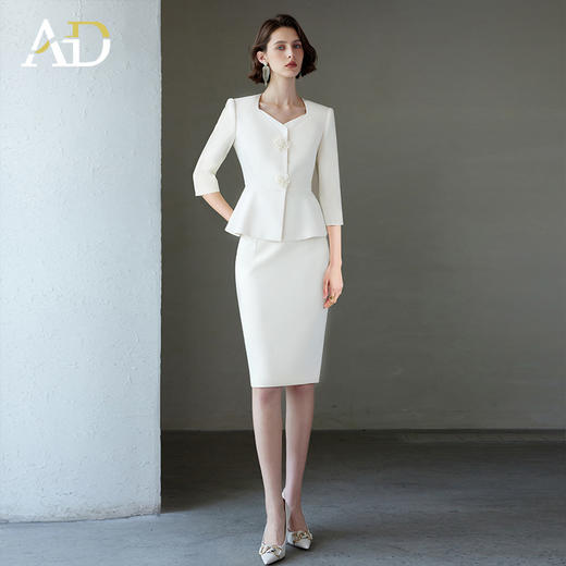 AD春夏2025新款西装套装女气质通勤白色七分袖职业装小香风两件套 商品图1