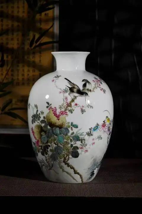 粉彩富贵迎春赏瓶 商品图0