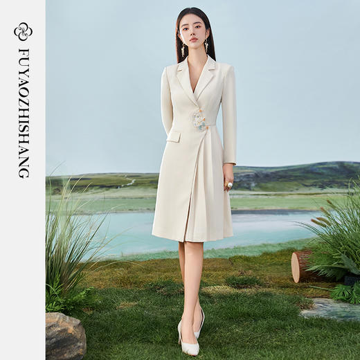 FUYAO扶摇 新中式西装连衣裙2025年秋季新款刺绣裙子国风盘扣女裙 商品图2