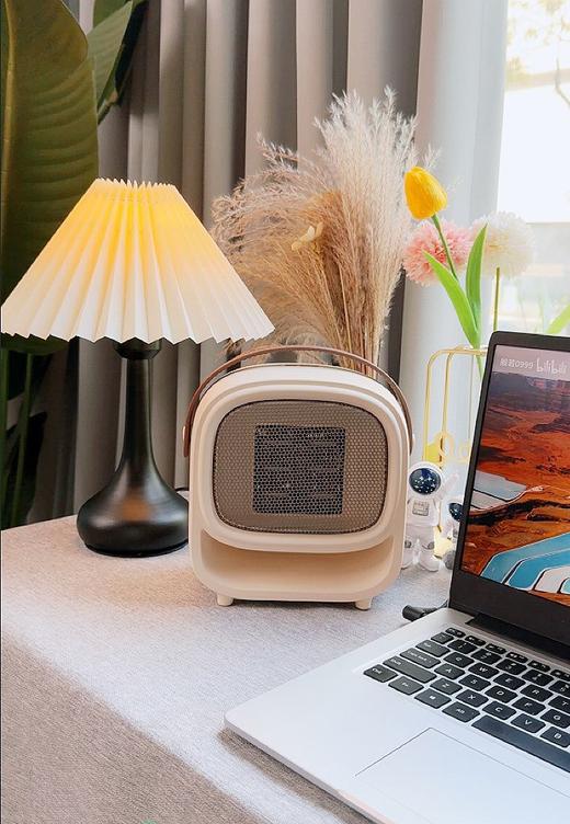 😎🌟新品上新：【卡蛙氛围桌面暖风机】满满的氛围感~💥温暖你的每个日常——快速制热，温暖不等待😎 🟠 机身阻燃材质，阻燃隔热又防烫 商品图5