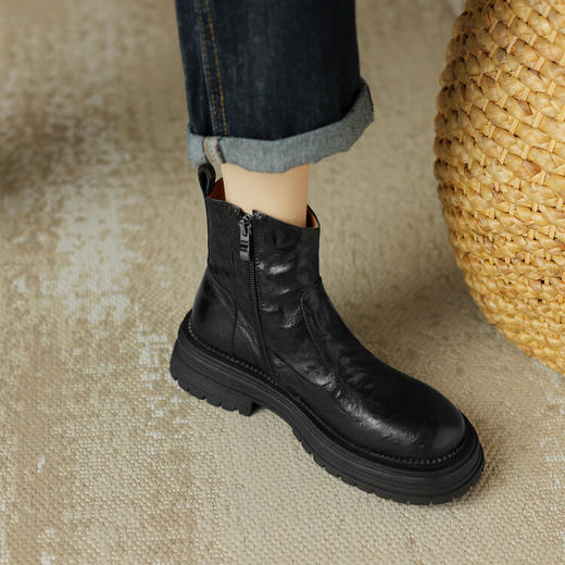 【预售5天】厚底马丁靴女英伦风侧拉链秋冬新款真软皮复古圆头粗跟短靴MDY&M1317-7 商品图2