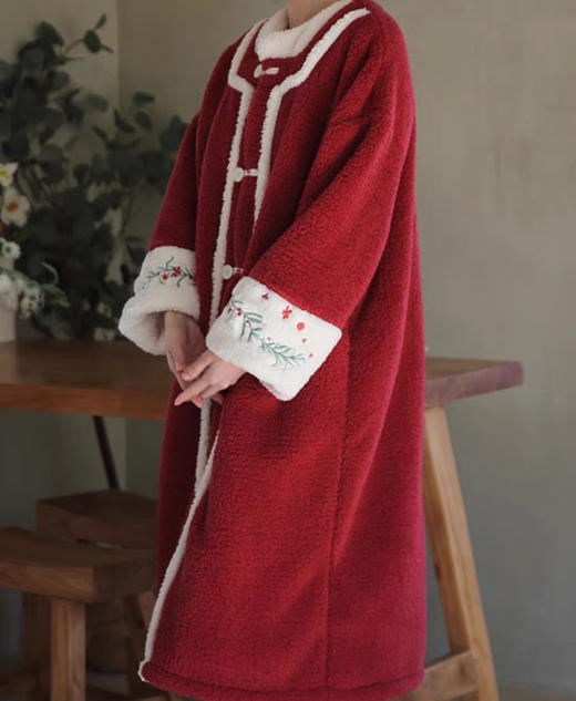 「国风新中式」法兰绒舒暖家居服 岚束LANSHU 法兰绒国风刺绣套装/刺绣睡裙 商品图0