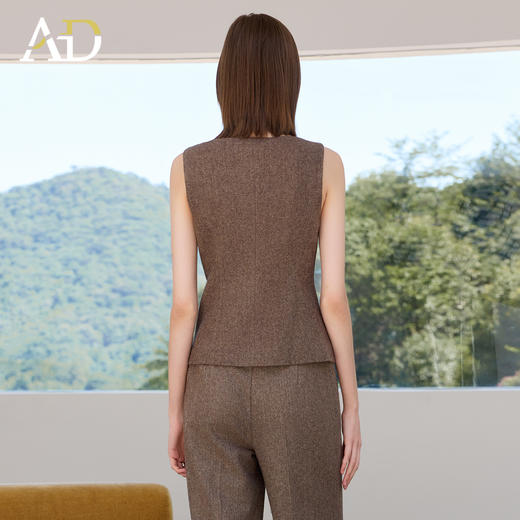 AD秋冬高级感棕色金属扣加厚羊毛气质显瘦直筒裤马甲女职业套装 商品图4