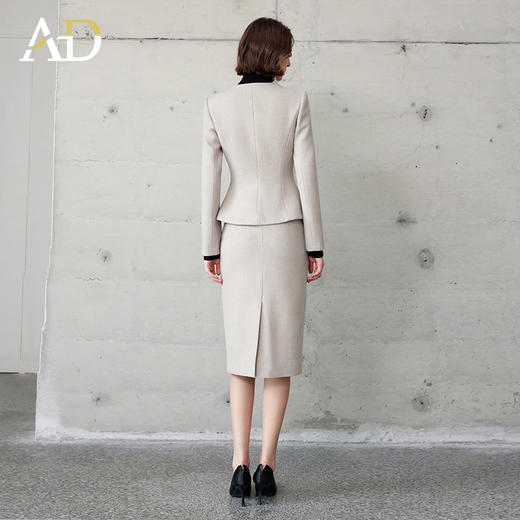 AD法式高级感套装女端庄大气两件套2024春秋燕麦色正式场合短外套 商品图4