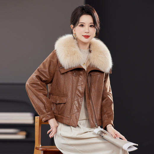 TC23627兔毛里层外套女短款2025秋冬季新品皮衣皮草狐狸毛大毛领韩版时髦 商品图1