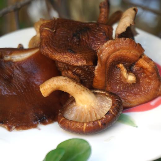 010云南小香菌  丽江老君山 栗木生长香菌 零硫熏 香气浓郁 味鲜美 商品图5