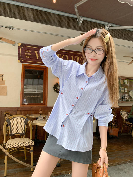 <曾小咸推荐>现货秒杀！微信超特价！蓝色竖条纹衬衫（可收腰 ） 日常189.99 立减80 秒杀109.99！ 商品图5