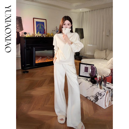 余潇潇【漫调老钱】含羊毛混纺肌理感落肩上衣&宽松直筒裤套装 商品图0