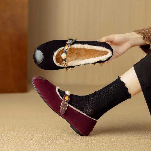 【预售5天】复古圆头真皮毛里，珍珠玛丽珍保暖单鞋NJMK&K1133M-1 商品图0