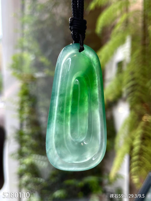 高冰种艳绿观音牌挂坠【5280110】具体价格微信咨询 商品图7