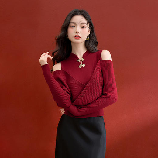 西遇新中式盘扣假两件毛衣女冬季新款收腰显瘦露肩交叉针织衫V3755277 商品图2